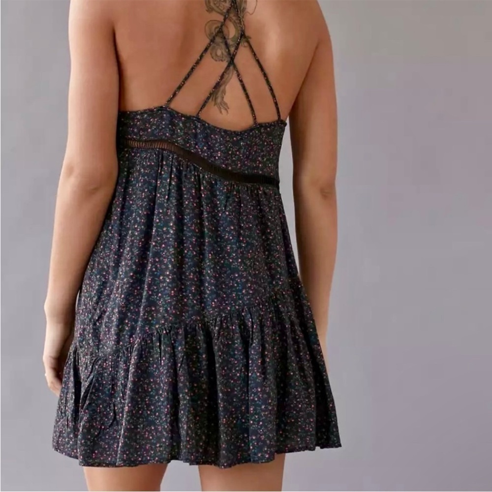 UO Georgia Tiered Mini Dress size M - NEW - Picture 2 of 12